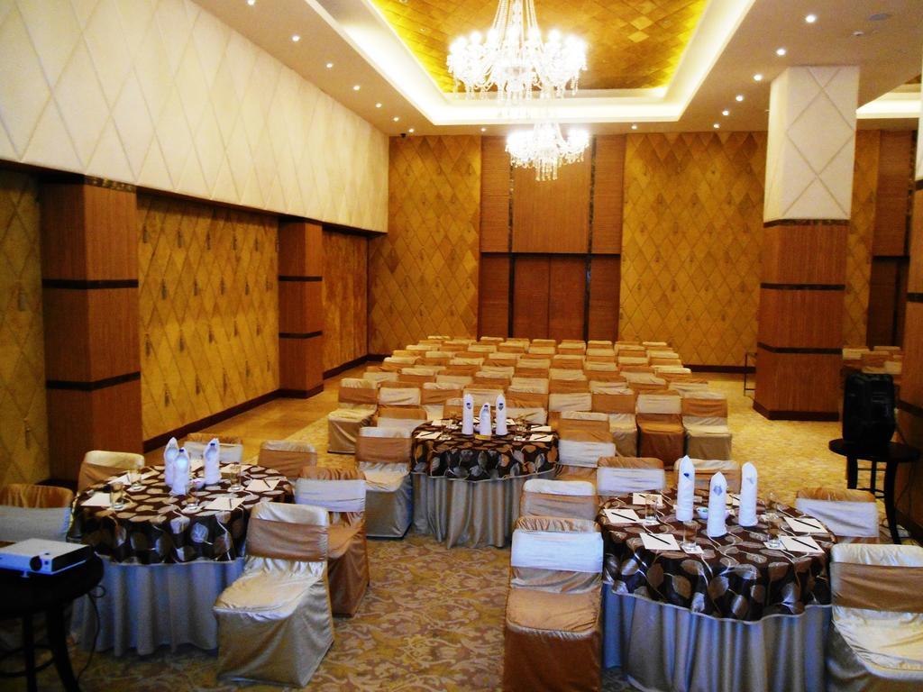 Country Inn & Suites By Radisson, 메루트 외부 사진