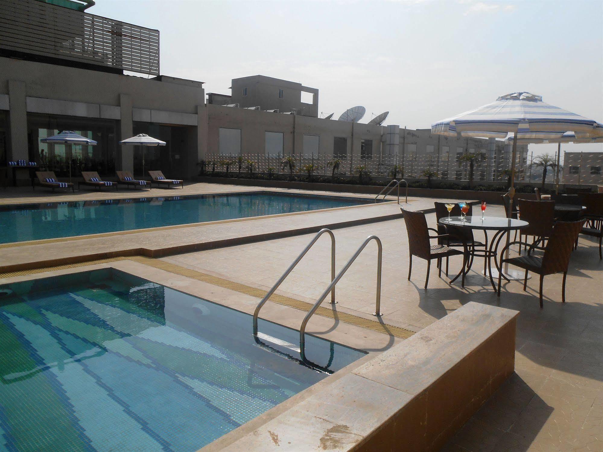 Country Inn & Suites By Radisson, 메루트 외부 사진